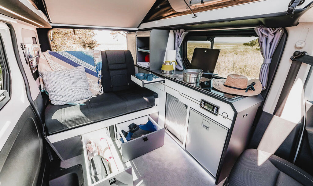 interieur-van-amenage-trek4-hanroad